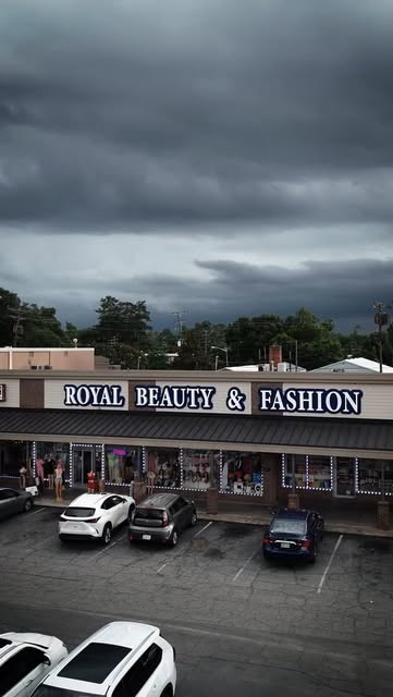 Royal Beauty Instagram preview 2